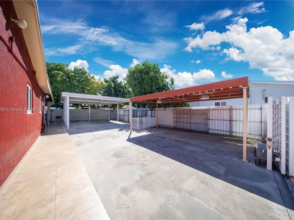 11820 SW 206th St, Miami FL 33177