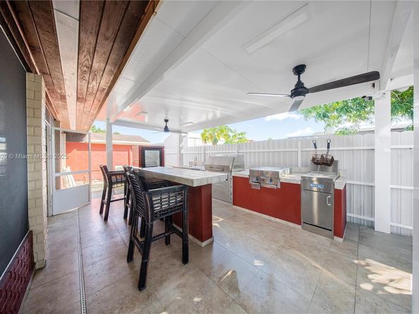 11820 SW 206th St, Miami FL 33177