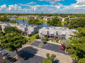11225 NW 16th Ct, Pembroke Pines FL 33026