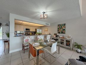 11225 NW 16th Ct, Pembroke Pines FL 33026