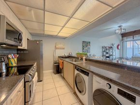 11225 NW 16th Ct, Pembroke Pines FL 33026