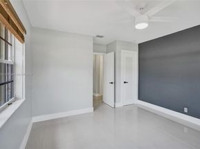 2238 Rodman St, Hollywood FL 33020