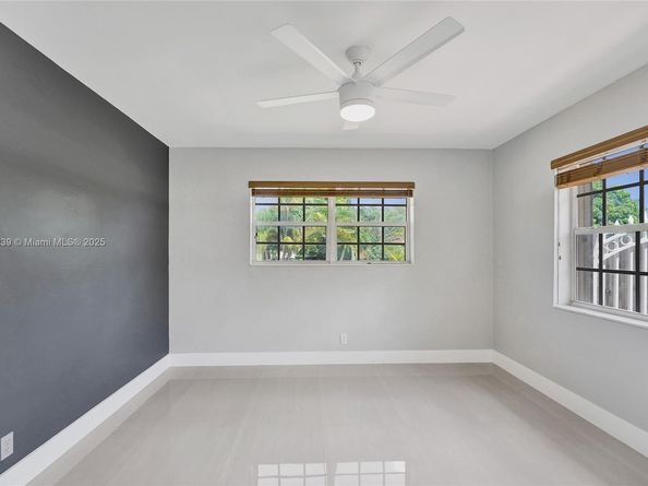 2238 Rodman St, Hollywood FL 33020
