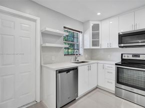 2238 Rodman St, Hollywood FL 33020