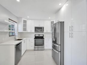 2238 Rodman St, Hollywood FL 33020