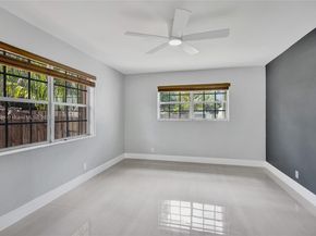2238 Rodman St, Hollywood FL 33020