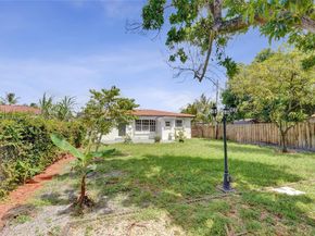 2238 Rodman St, Hollywood FL 33020