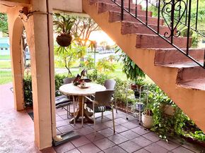 20275 NE 2nd Ave 16, Miami FL 33179