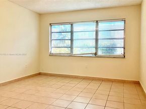 20275 NE 2nd Ave 16, Miami FL 33179