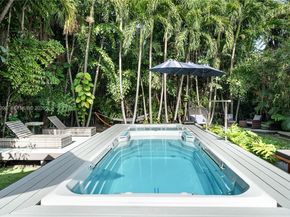 1735 Michigan Ave, Miami Beach FL 33139