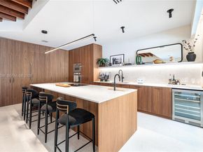 1735 Michigan Ave, Miami Beach FL 33139