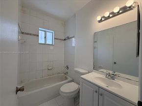 1089 SE 13th Ter, Homestead FL 33035