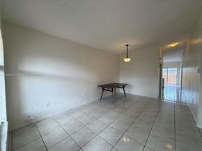 1089 SE 13th Ter, Homestead FL 33035