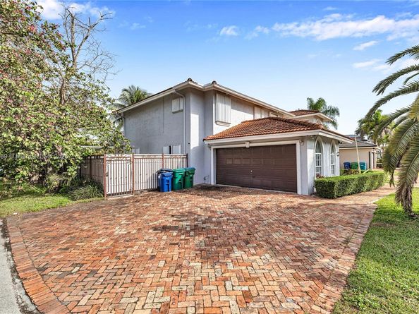 15263 SW 141 St, Miami FL 33196