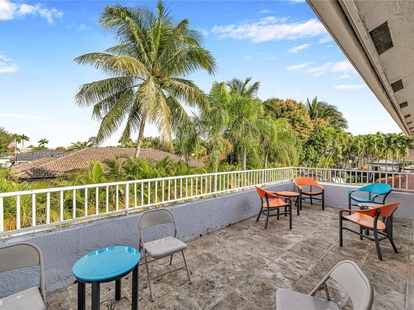 15263 SW 141 St, Miami FL 33196