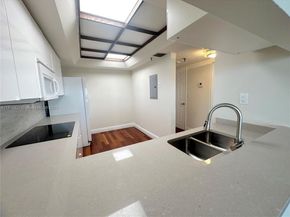520 Brickell Key Dr A811, Miami FL 33131