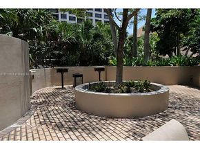 520 Brickell Key Dr A811, Miami FL 33131