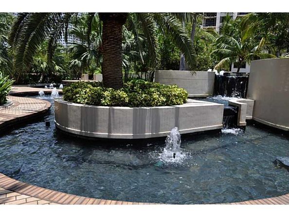 520 Brickell Key Dr A811, Miami FL 33131