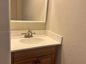 520 Brickell Key Dr A811, Miami FL 33131