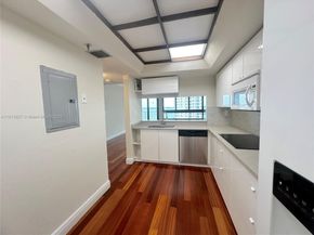 520 Brickell Key Dr A811, Miami FL 33131