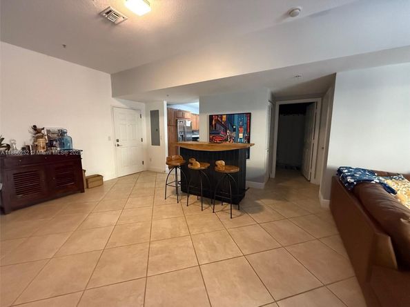 8395 SW 73rd Ave 509, Miami FL 33143