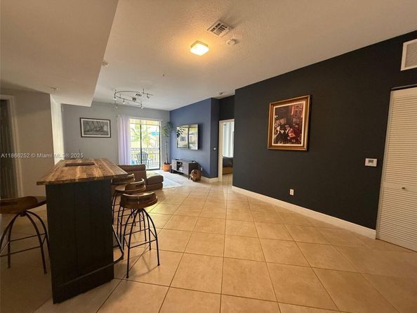 8395 SW 73rd Ave 509, Miami FL 33143