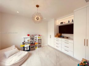 7233 SW 122nd Pl, Miami FL 33183