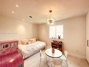 7233 SW 122nd Pl, Miami FL 33183