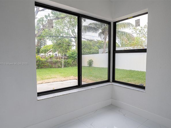 17940 NW 13th Ct, Miami Gardens FL 33169