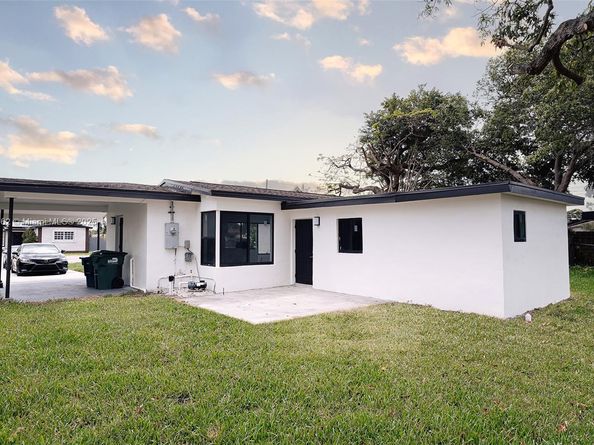 17940 NW 13th Ct, Miami Gardens FL 33169