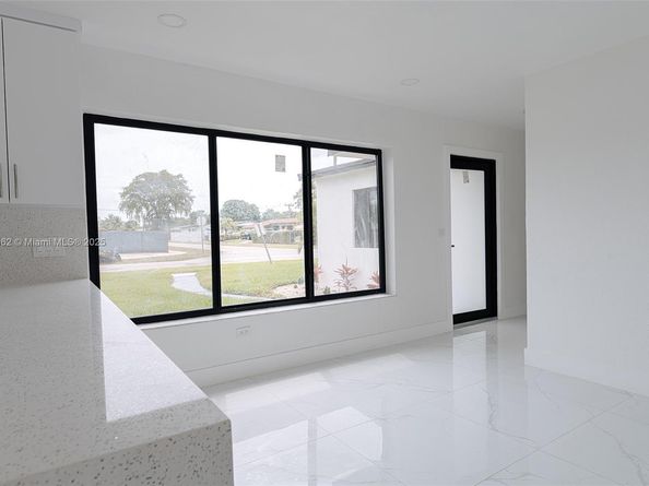 17940 NW 13th Ct, Miami Gardens FL 33169