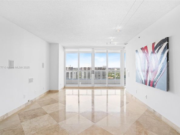 21055 Yacht Club Dr 2104, Aventura FL 33180