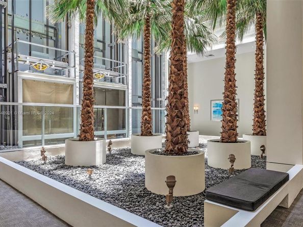 3131 NE 188th St 11001, Aventura FL 33180