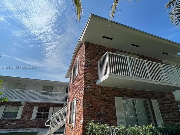 100 Sunrise Dr 5, Key Biscayne FL 33149