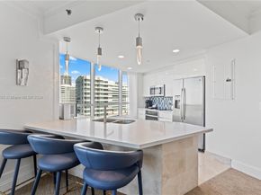 4401 Collins Ave 915, Miami Beach FL 33140