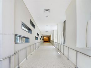 4401 Collins Ave 915, Miami Beach FL 33140