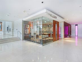 4401 Collins Ave 915, Miami Beach FL 33140