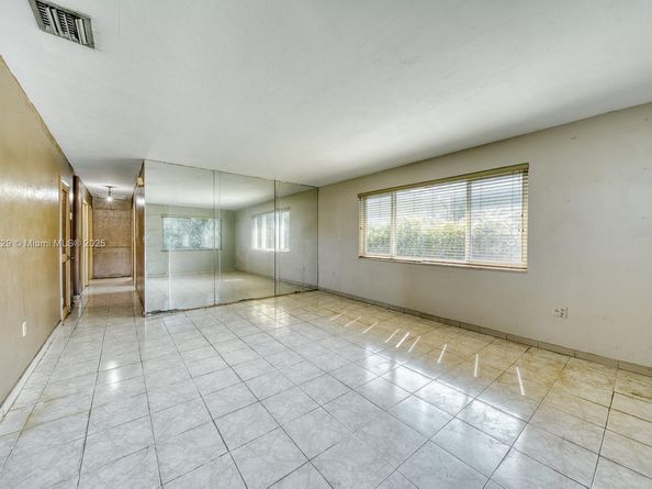 3251 S Lake Dr, Miami FL 33155