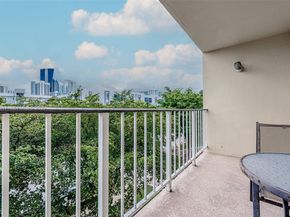 200 178th Dr 406, Sunny Isles Beach FL 33160
