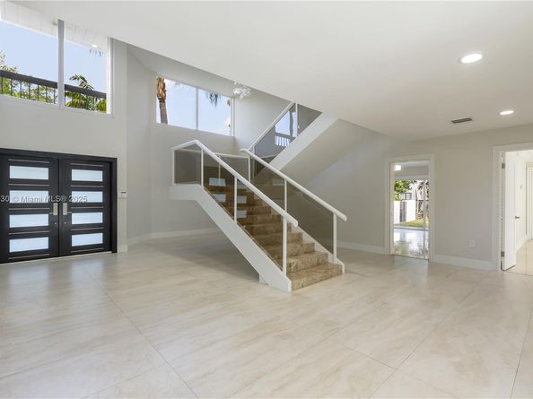 413 Santurce Ave, Coral Gables FL 33143