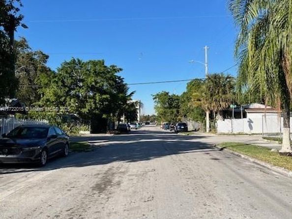3240 NW 3rd Ave, Miami FL 33127