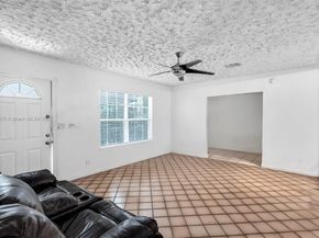 1271 NE 211th St, Miami FL 33179