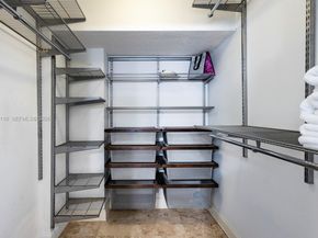 5 Island Ave LE, Miami Beach FL 33139