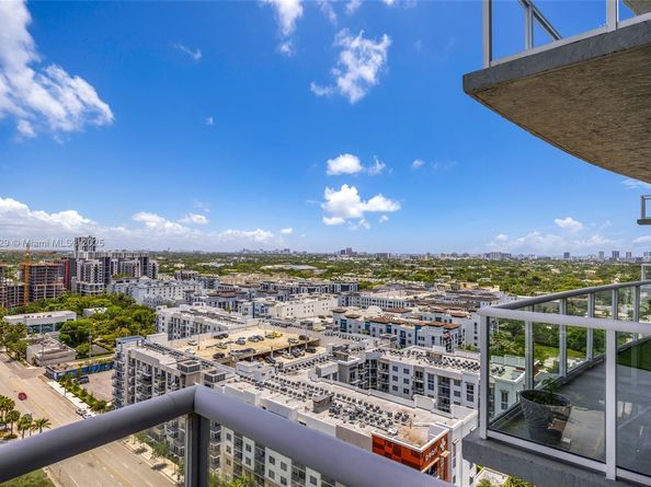 315 NE 3rd Ave 1809, Fort Lauderdale FL 33301