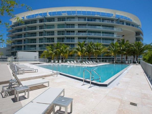 6620 Indian Creek Dr 607, Miami FL 33141