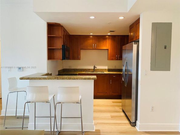 20 Calabria Ave 401, Coral Gables FL 33134