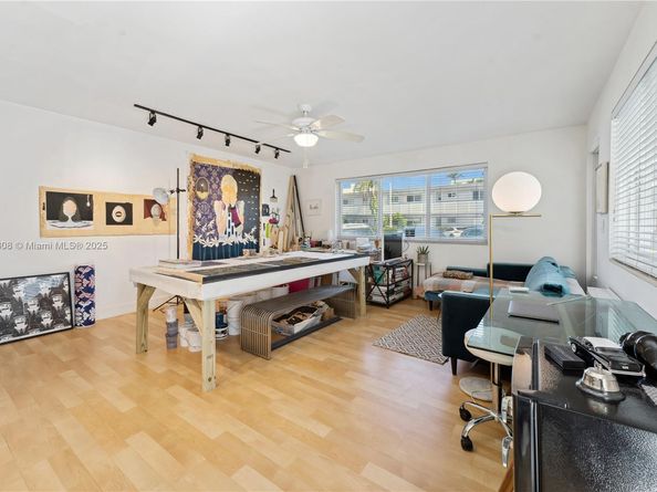 7440 Byron Ave 1B, Miami Beach FL 33141