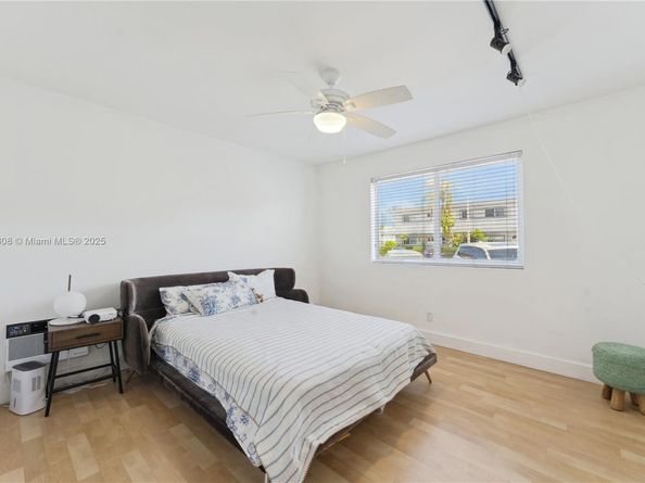 7440 Byron Ave 1B, Miami Beach FL 33141