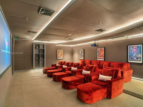 1000 SE Brickell Plz 2101, Miami FL 33131