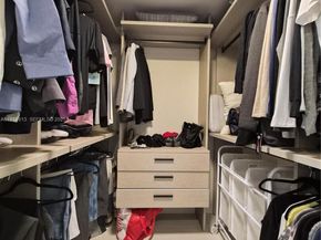 1000 Brickell Plz 2101, Miami FL 33131